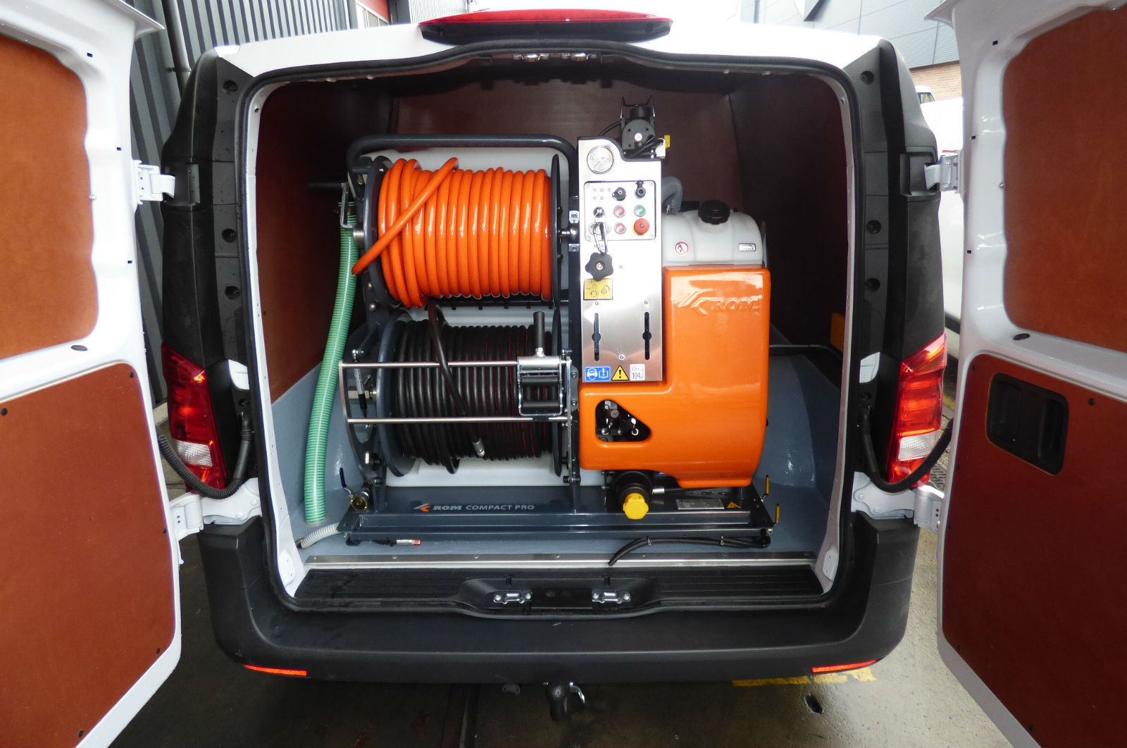 Drain Jetters Drain Management Beds, Herts and Bucks HOME